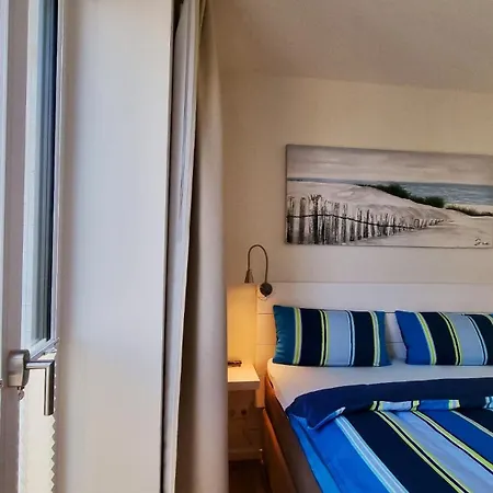 Neubau-ferienwohnung Sandy In Erster Reihe An Der Ostsee Schönberg in Holstein